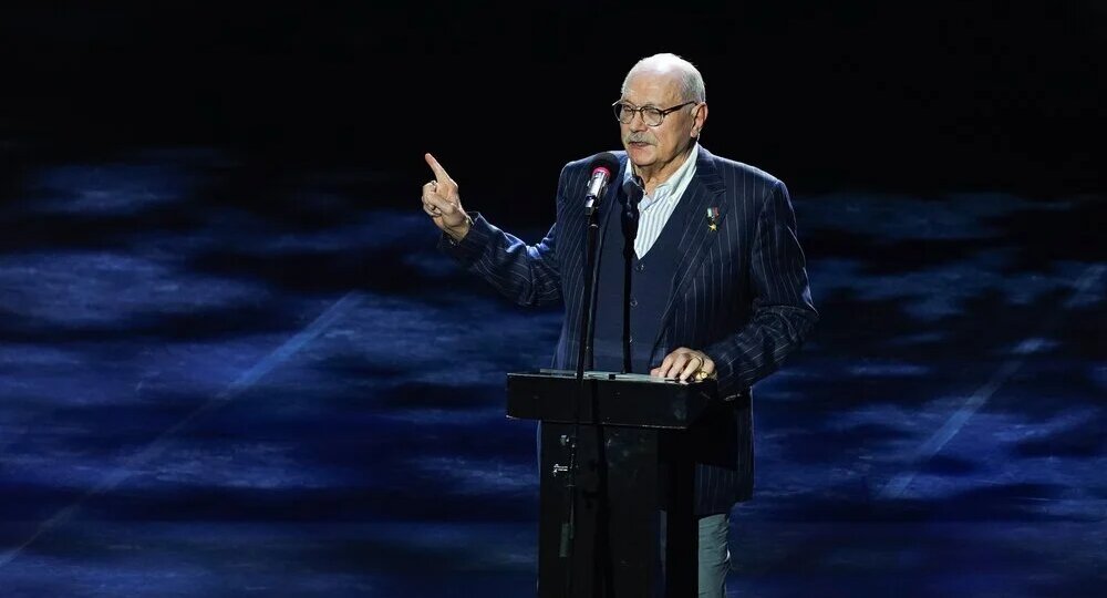 Михалков перечислил промахи властей: Гигантские потери - и люди, и деньги, и репутация