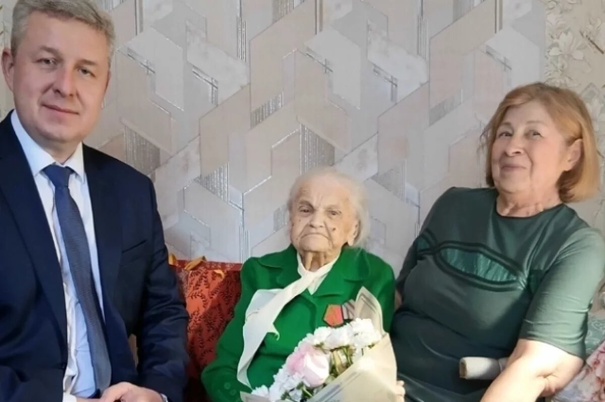    Ветеран войны Зинаида Еремина отметила 100-летний юбилей в Нижнем Новгороде