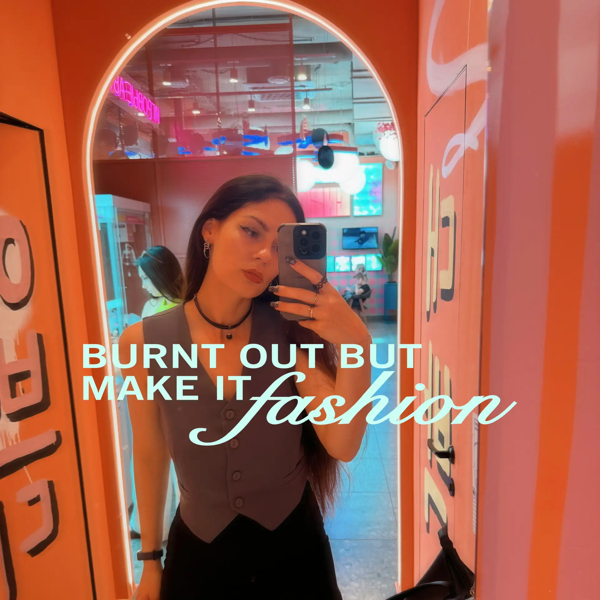 Это мы с подружками заскочили как-то в ресторан азиатской кухни (хвалить не буду, впечатления –  так себе 😬