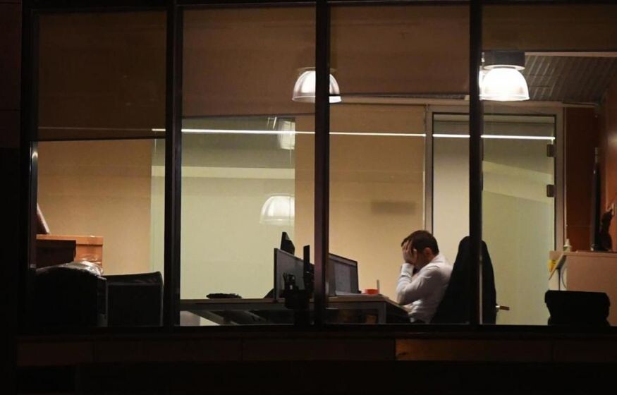    «Рабочий ад. Крепостных когда делить будут?»: Эксперт о предложении шестидневки по 12 часов в России