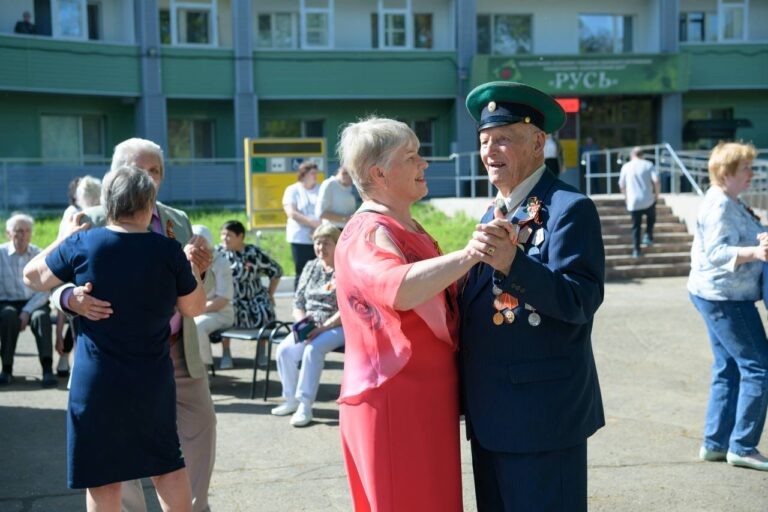    К 9 Мая ветераны Оренбурга получат городские выплаты Оренбуржье