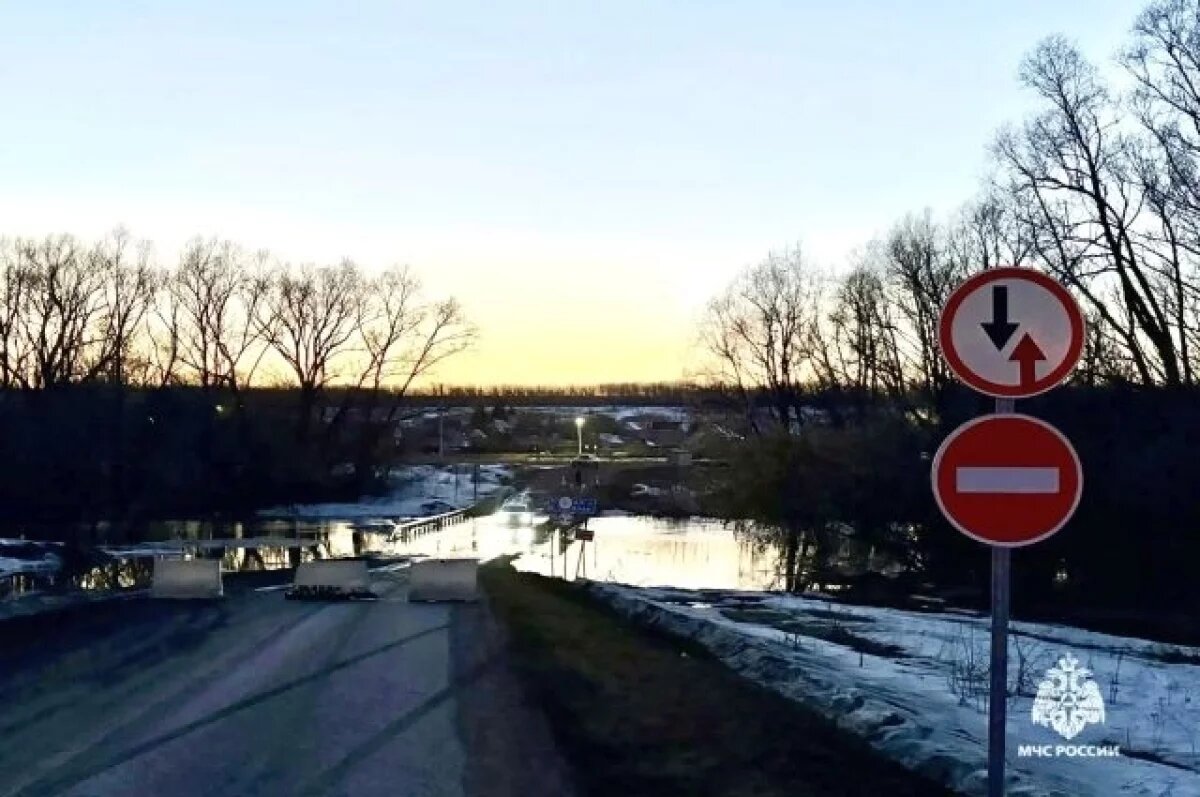    В Башкирии из-за паводка закрыли еще один мост и дорогу