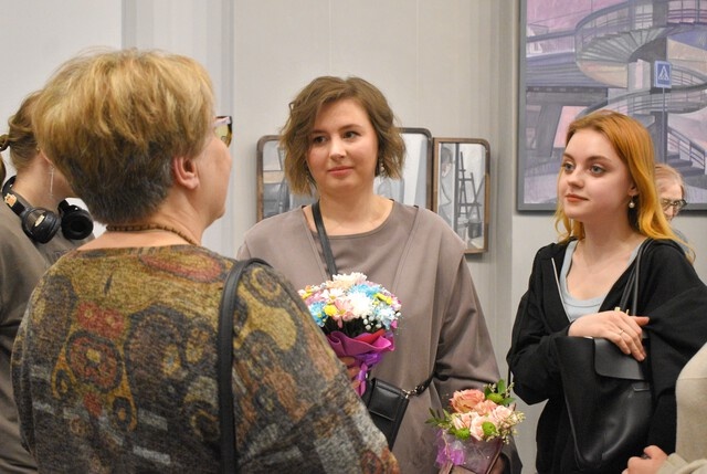 В Твери открылась персональная выставка художницы Алёны Васильевой