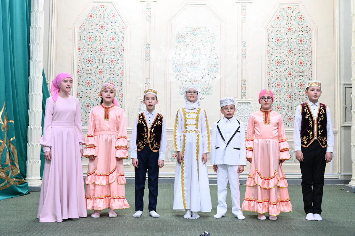      Күңелләр иман нурына тулды