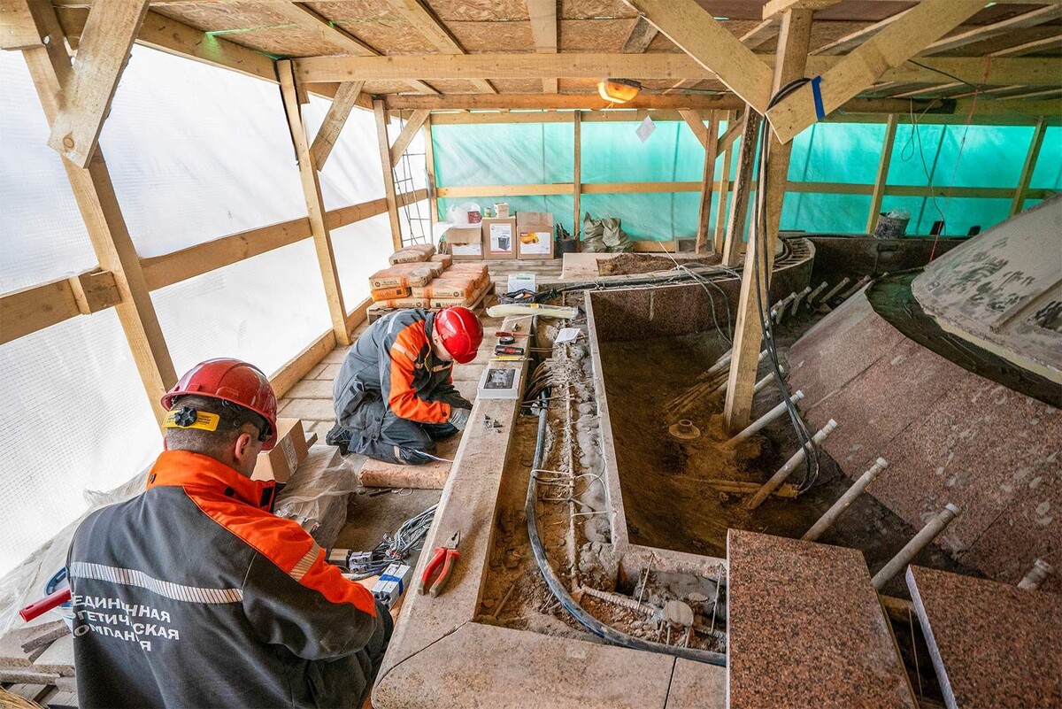   В Москве стартовала подготовка фонтанов к новому сезону