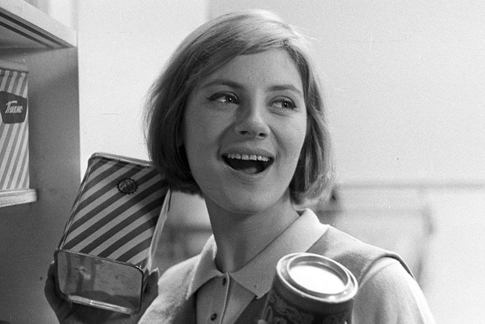 Евгения Уралова в фильме «Июльский дождь»