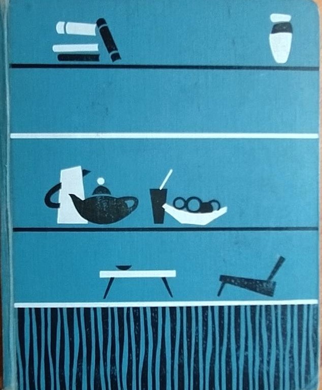 Вот такая обложка Домашней энциклопедии 1966 года. На втором фото, как книга выглядела бы только что из печати ( новая) . Листайте карусель.
