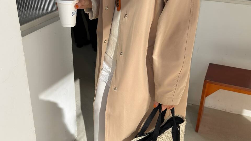 Плащ из плотного хлопка — фаворит сезона