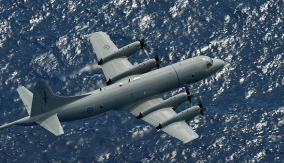 "Орион" над ночным океаном. Он всё видит. Фото: za.pinterest.com