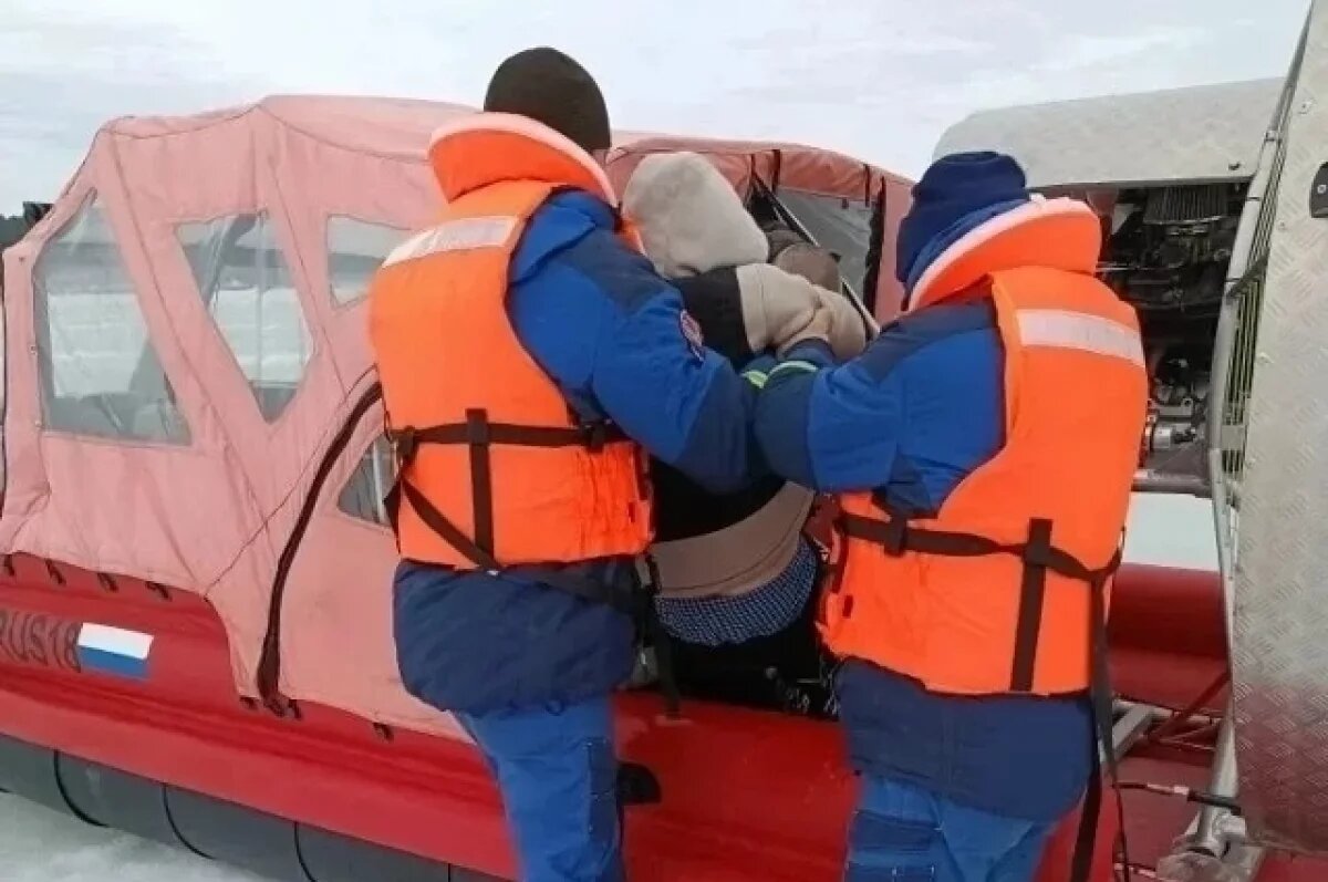    Ребёнка и мужчину спасли на пруду в Удмуртии