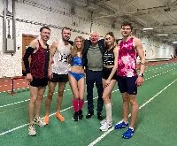 Полиатлон - комплексный вид спорта, объединяющий дисциплины из легкой атлетики, плавания, стрельбы, гимнастики и лыжных гонок. Название происходит от греческих слов «поли» (много) и «атлон» (состязание). В России полиатлон официально появился в 1992 году как развитие системы ГТО. Чемпионаты мира по полиатлону проводятся с 1992 года, с 1994 года - Кубки мира, с 1997 года - первенство мира среди юниоров.