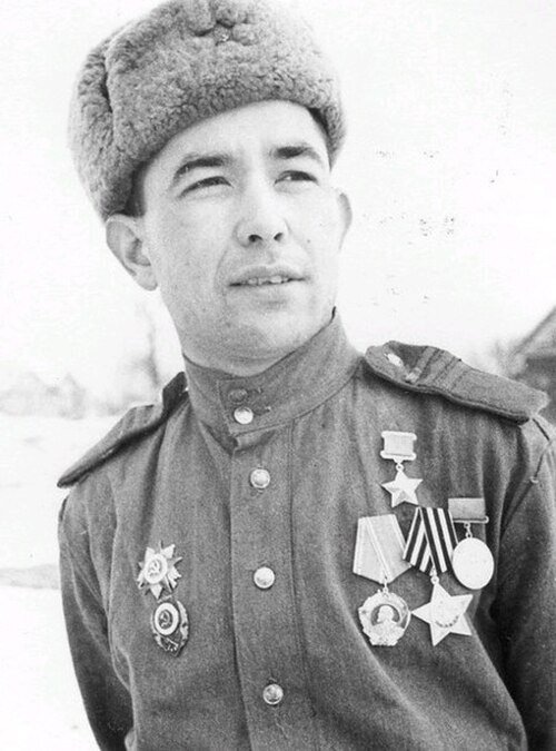    К октябрю 1943 года Тухтасин Бабаев командовал отделением 154-го отдельной разведывательной роты, 81-й стрелковой дивизии, 29-го стрелкового корпуса, 61-й армии, Белорусского фронта.