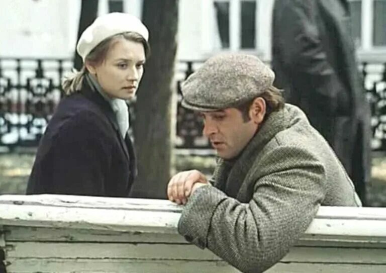 Кадр из к/ф "Москва слезам не верит"