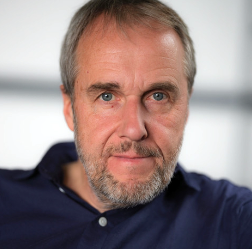 "Прими мою худую песнь, Что журавлем курлычет над остывшим полем"(с) Фото: Berufsverband Deutscher Neurologen