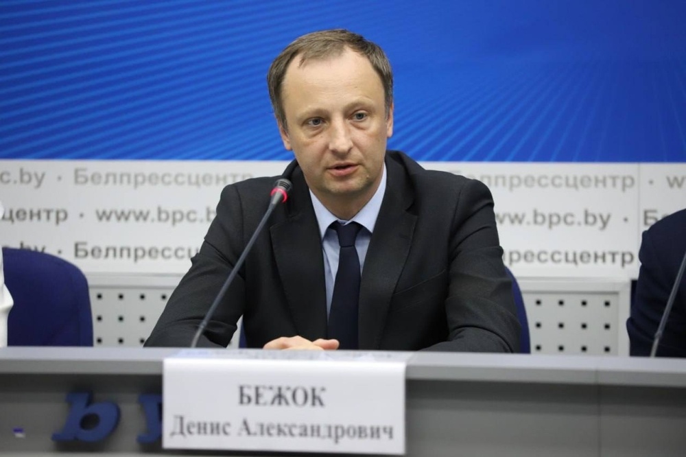    Заместитель директора Национального агентства по туризму Денис Бежок. Источник фото: телеграм-канал «Парламенты СНГ»