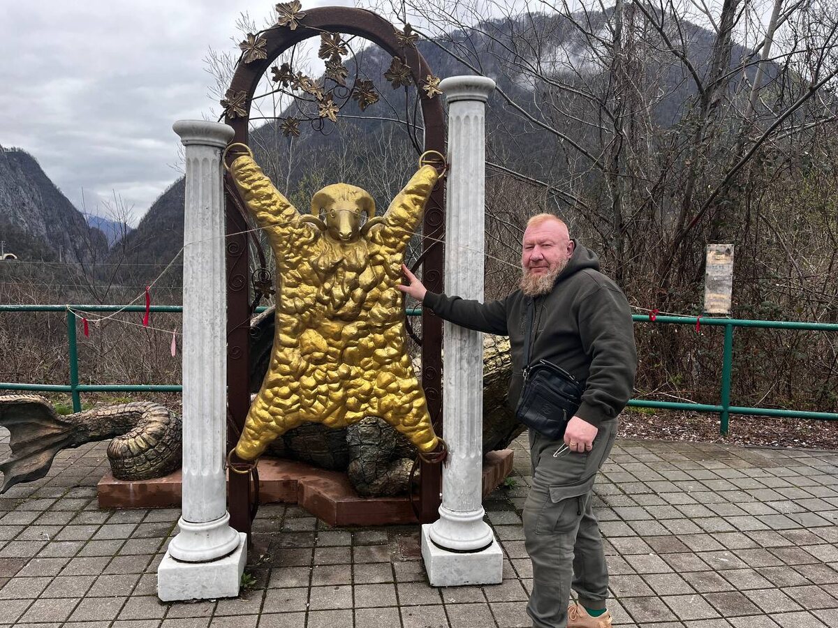 АГЕНТСТВО НЕДВИЖИМОСТИ "ДОМ КУБАНИ" ПРОДАЖА ДОМОВ КВАРТИР ЗЕМЕЛЬНЫХ УЧАСТКОВ КОММЕРЧЕСКОЙ НЕДВИЖИМОСТИ РОСТОВ КРЫМ АДЫГЕЯ КРАСНОДАР КАНЕВСКАЯ 89186922458 Андрей  #риелторсочи
#недвижимостьсочи
#сочинедвижимость
#купитьквартирувсочи
#агентствонедвижимостисочи #адлернедвижимость
#краснаяполянанедвижимость
#сириуснедвижимость
#дагомыснедвижимость
#хостанедвижимость
#центральныйсочи #буднириелтора
#обзорнедвижимостисочи 
#честныйриелтор
#жизньвсочи