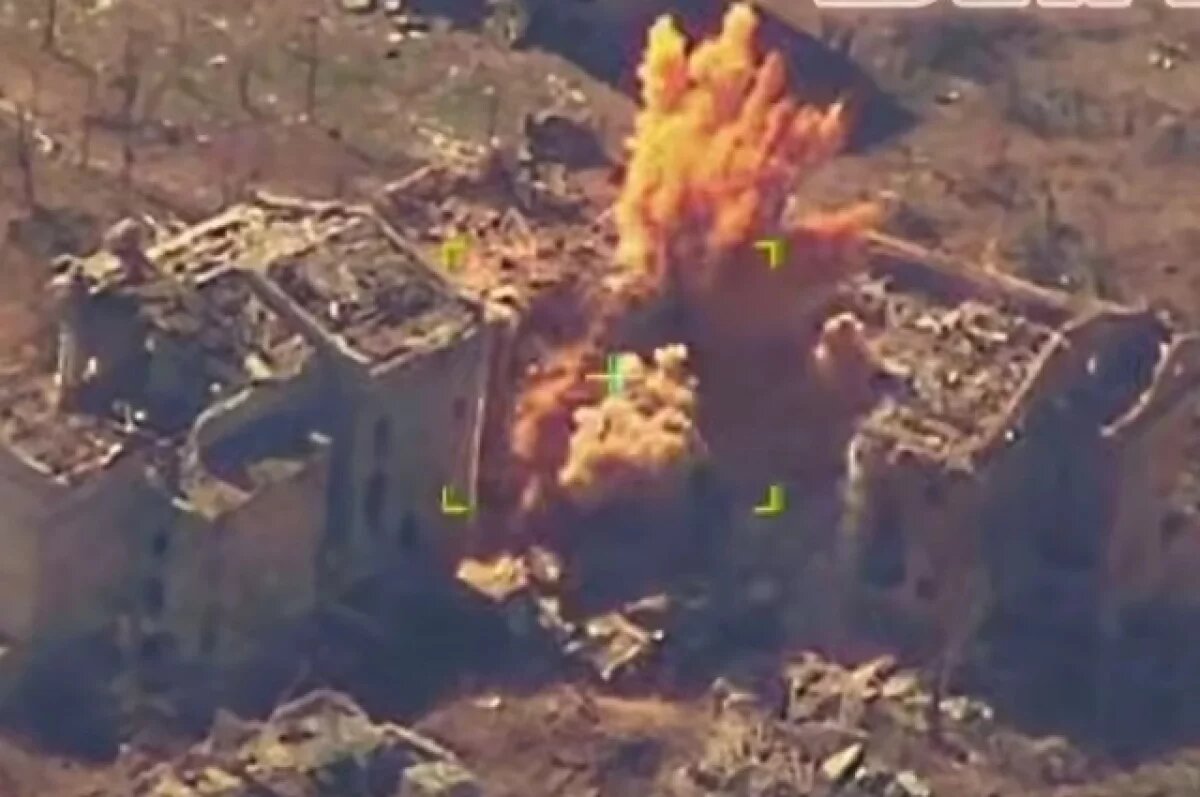    Уничтожение пункта дислокации ВСУ под Красным Лиманом сняли с воздуха