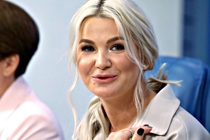 Татьяна Тур