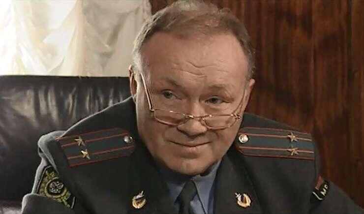 Кадр из сериала «Улицы разбитых фонарей — 5», 2003