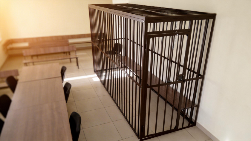    Суд приговорил ее к 13 годам лишения свободы Олег УКЛАДОВ