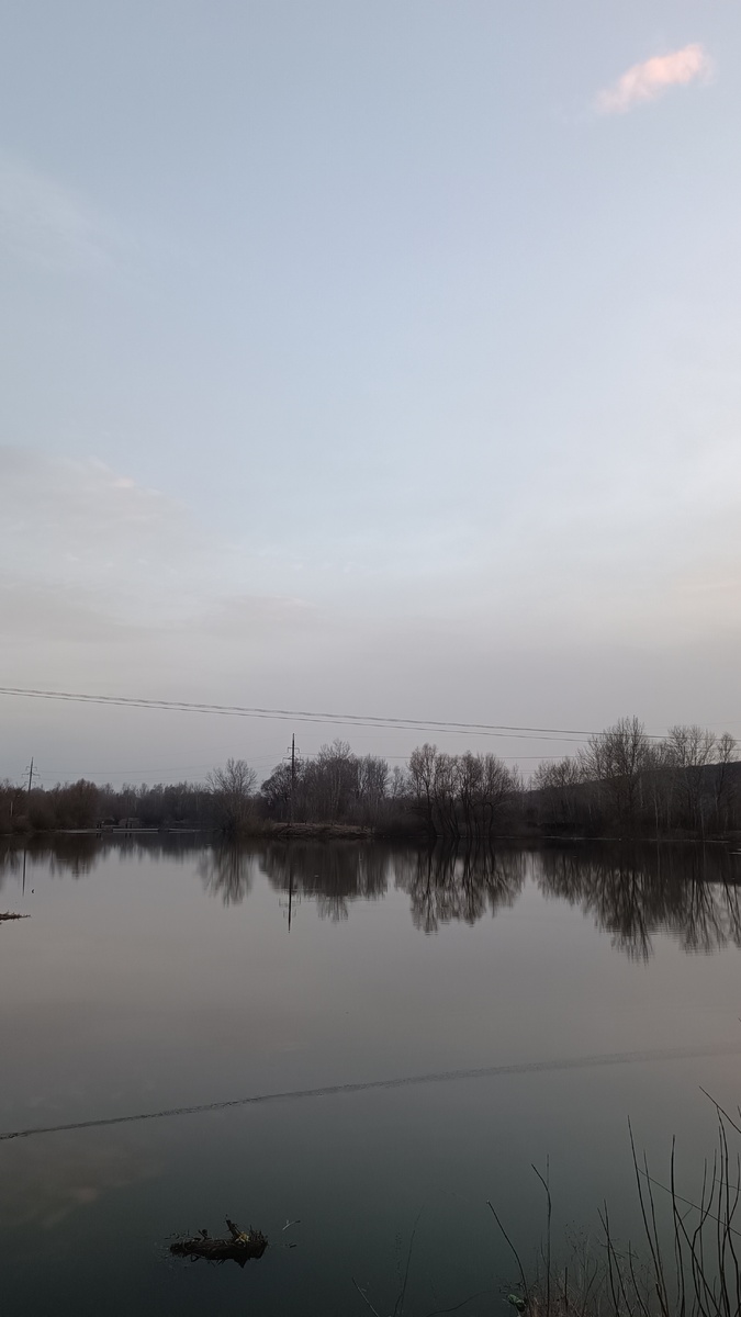 Вечером, у реки. 