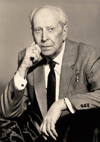 ЛИХАЧЁВ Дмитрий Сергеевич 