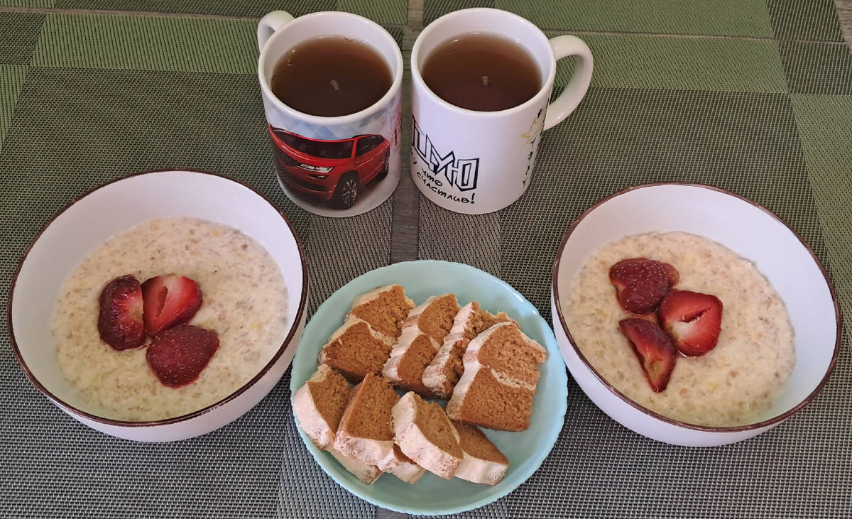 Завтрак детей