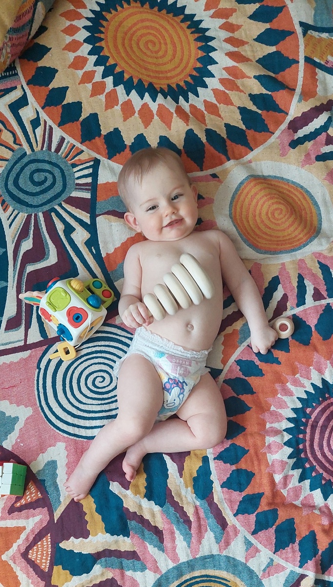 Замедляла бы, чтобы было больше времени на игры и обнимашки 🥰