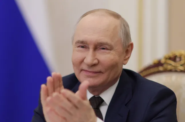 Путин сделал Великобританию своим главным врагом, заявил беглец. (Фото: EPA).