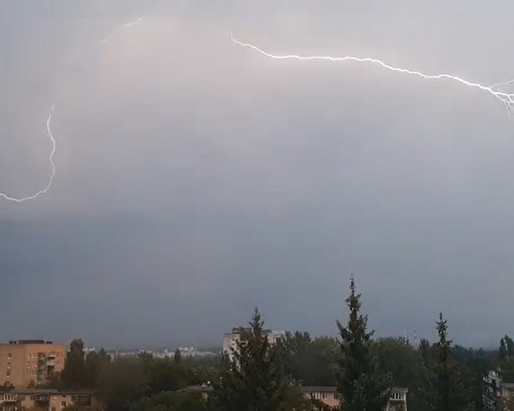     В Курской области 1 апреля обещают до +16 градусов, грозы и туман