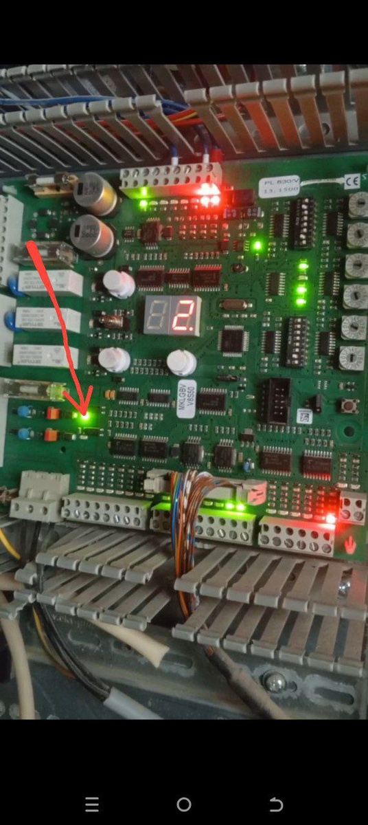 Этот диод горит когда вся ЦБ и ДШ собраны.