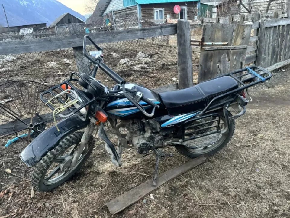    ДТП с мотоциклом и УАЗом в селе Балыкча. Источник: МВД по Республике Алтай