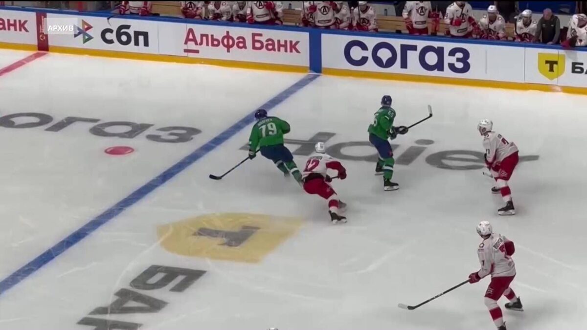    В Екатеринбурге уфимский ХК «Салават Юлаев» сыграет с местным «Автомобилистом»