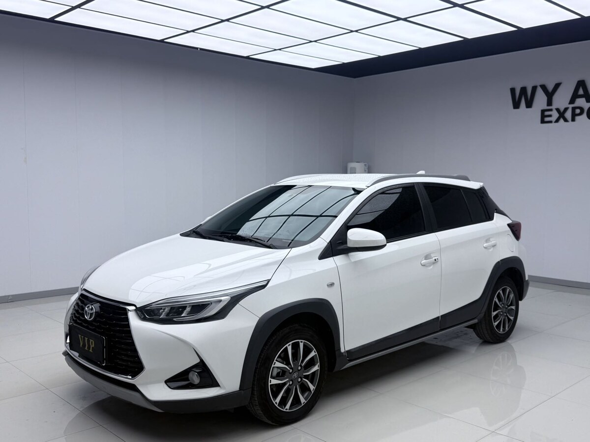 Toyota Yaris L  2022