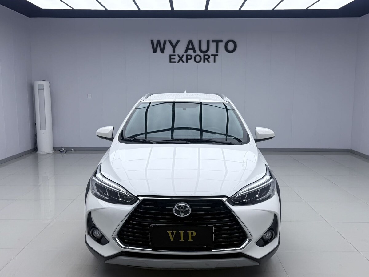 Toyota Yaris L  2022