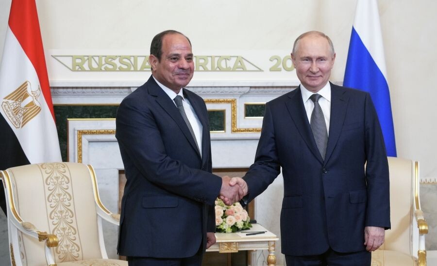    Владимир Путин и президент Египта Абдула-Фаттах Халил ас-Сиси / Источник: © Алексей Даничев/РИА Новости