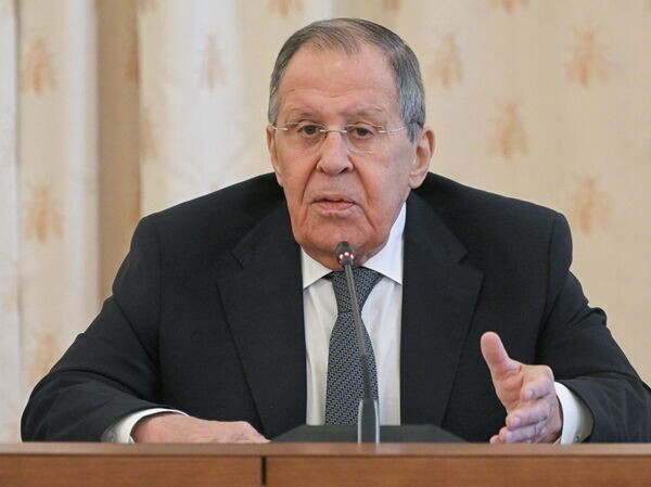 "Некоторые страны Запада просто потеряли берега" — Лавров