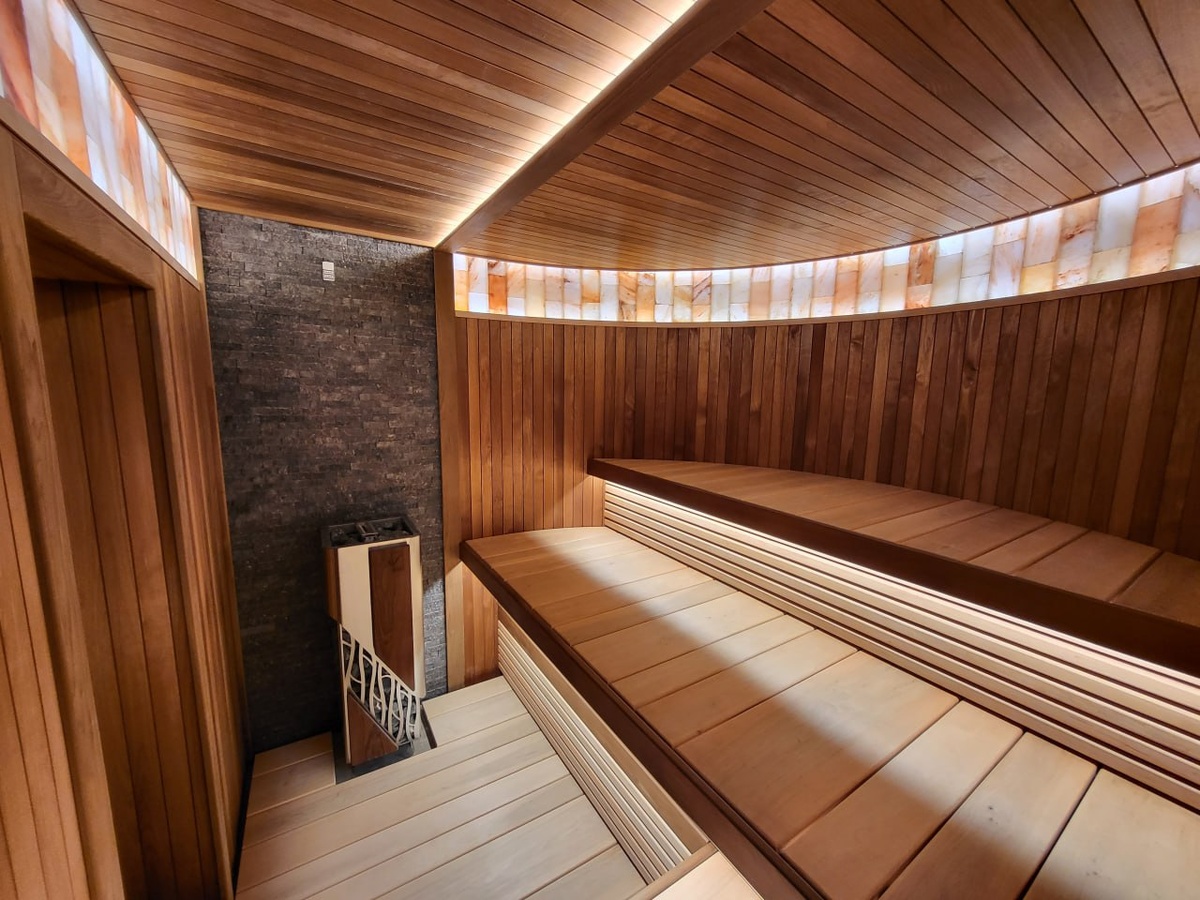 Электрическая печь для бани и сауны BORN AIR (ВОЗДУХ) в частном проекте.