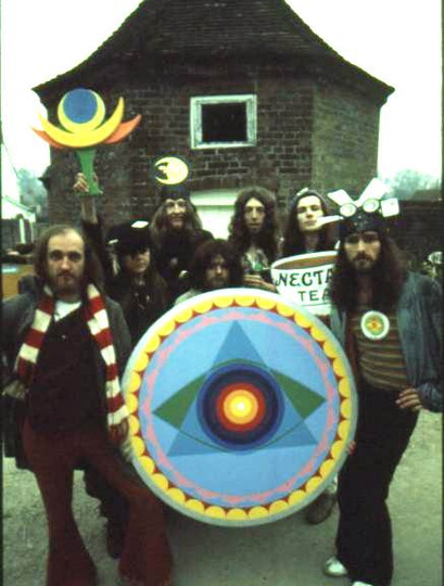 Gong: Космические шпионы, летающие чайники и самая странная сага в роке