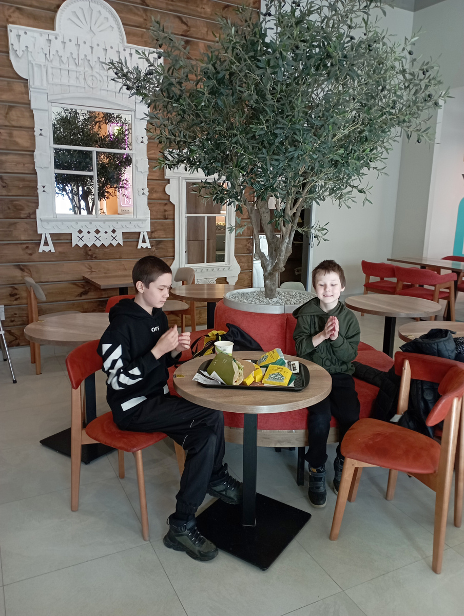 В кафе "Кыстыбый"