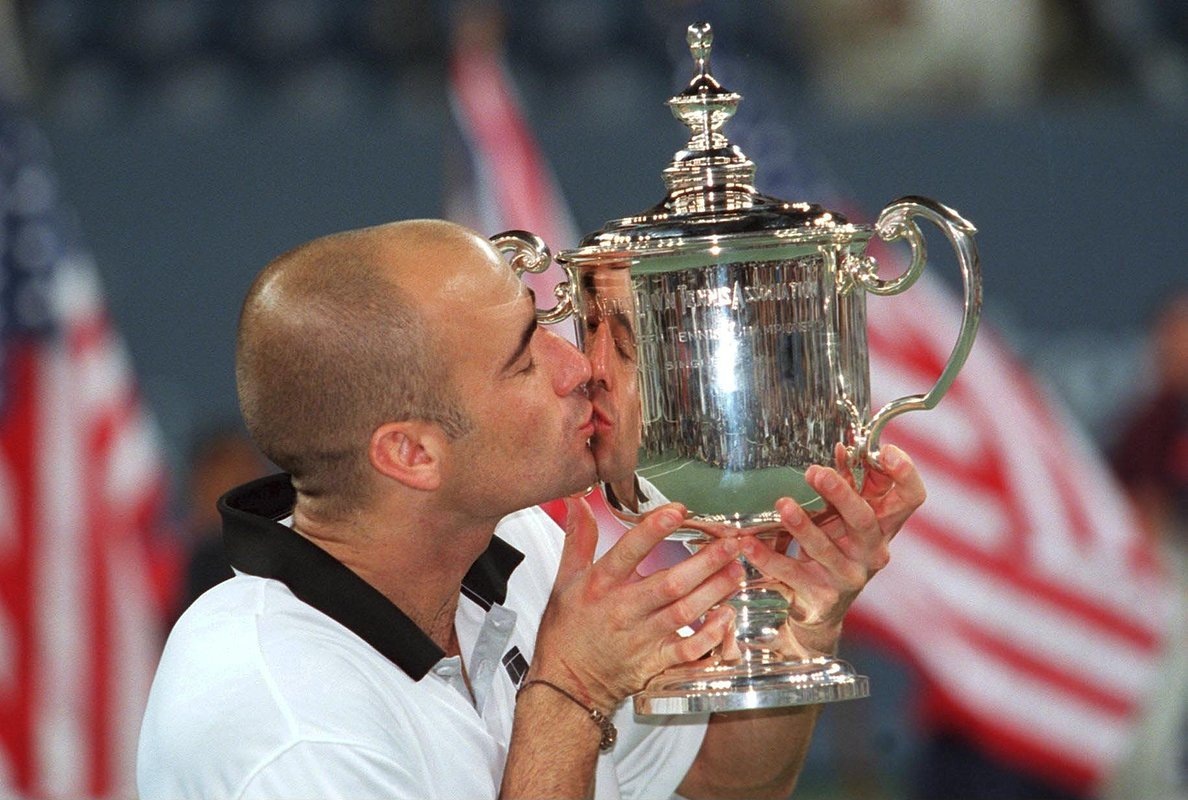 Андре Агасси— американский профессиональный теннисист победитель восьми турниров серии Большого шлема, олимпийский чемпион. Источник: Art SEITZ / Gamma-Rapho / Getty Images