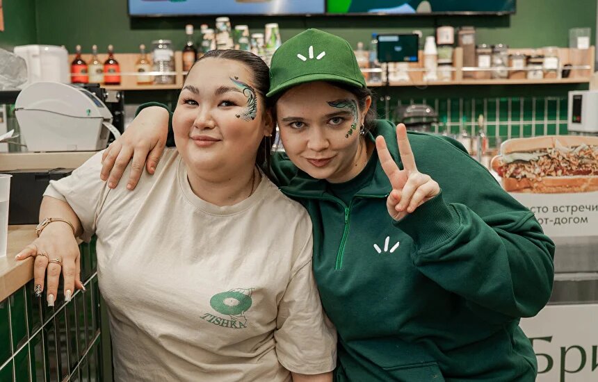 Фотографии с открытия Жизньмарт Дейли на Карла Маркса, 172. 