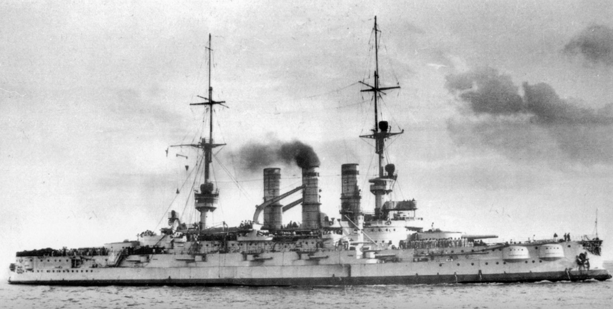 Немецкий эскадренный броненосец "Поммерн" (тип "Дойчланд")