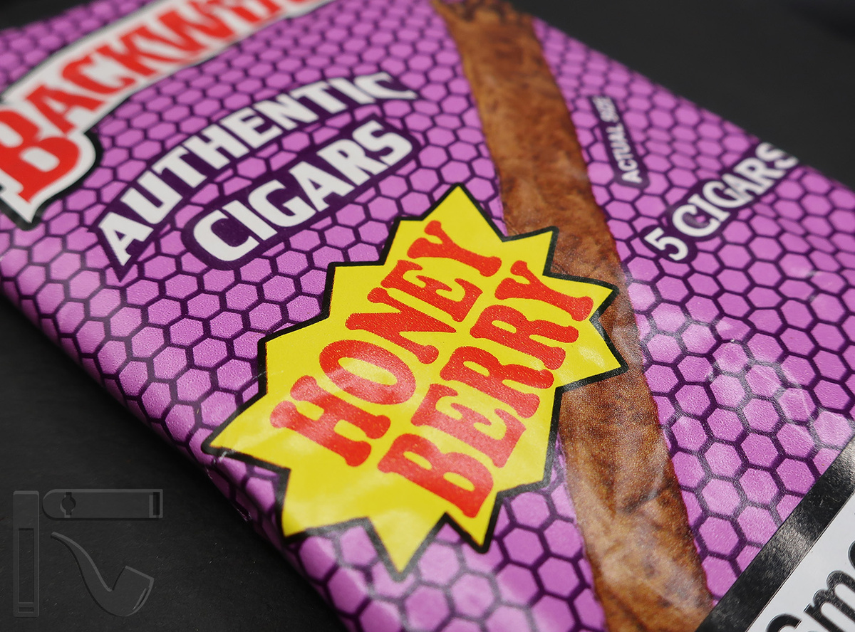 Сигариллы Backwoods Honey Berry. Фото: © канал "Уголок Курильщика"
