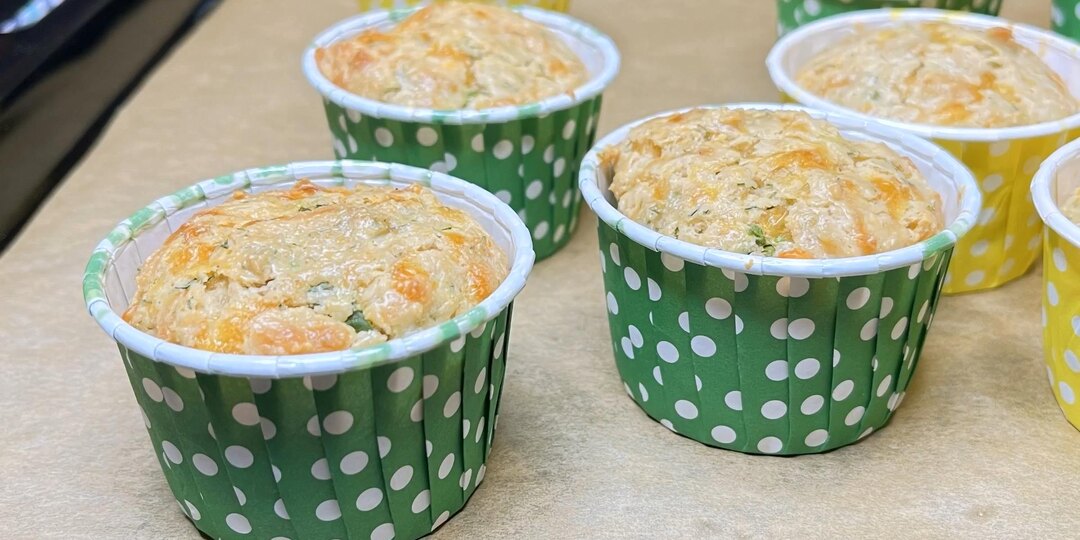 Пышные маффины с сыром и зеленью. Несладкие ПП кексы. Без глютена.