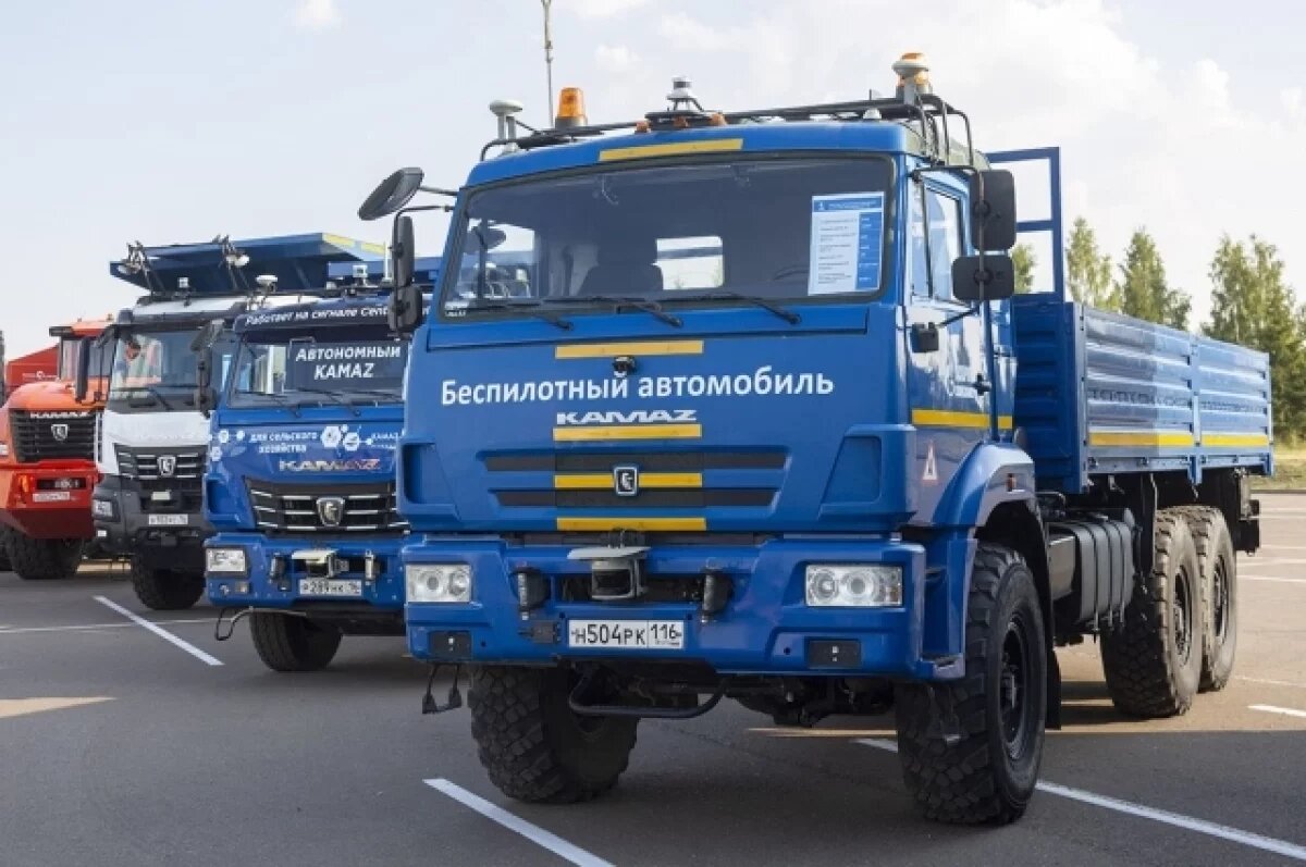    Путин объявил о запуске движения беспилотных грузовиков по трассе «Восток»