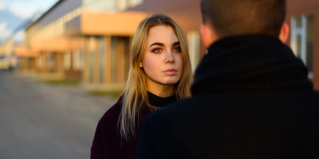 Парень просит откровенные фото: как поступить и почему это тревожный сигнал