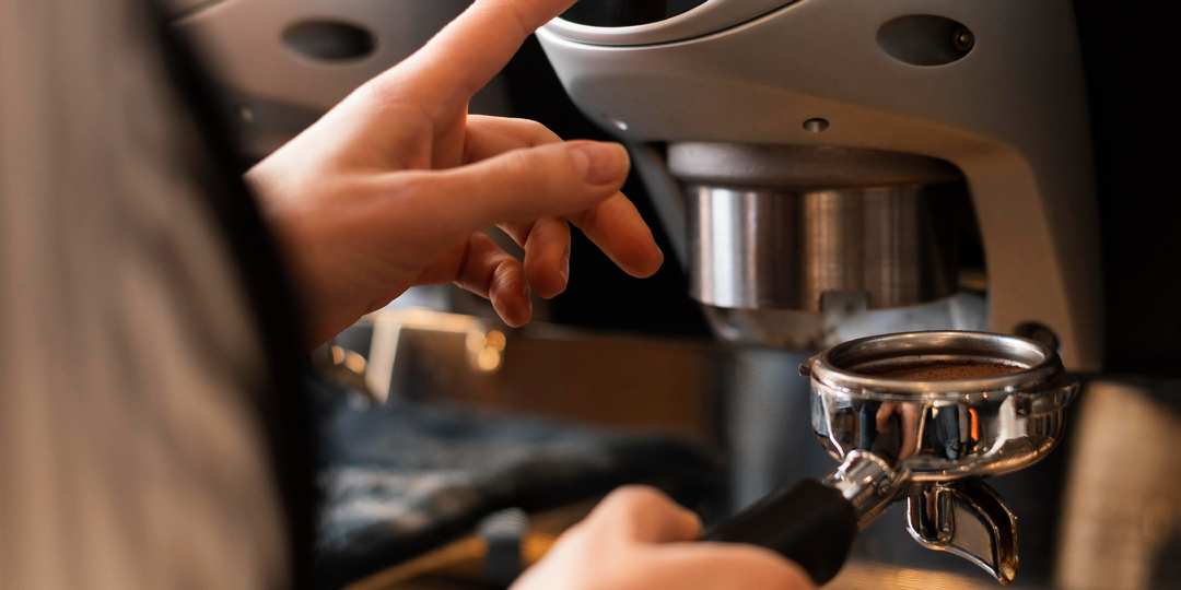 Самые странные автомобильные опции: от вазы для цветов до встроенной кофеварки