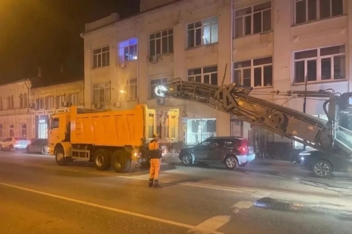    В Астрахани начали большой ремонт улицы Адмиралтейской