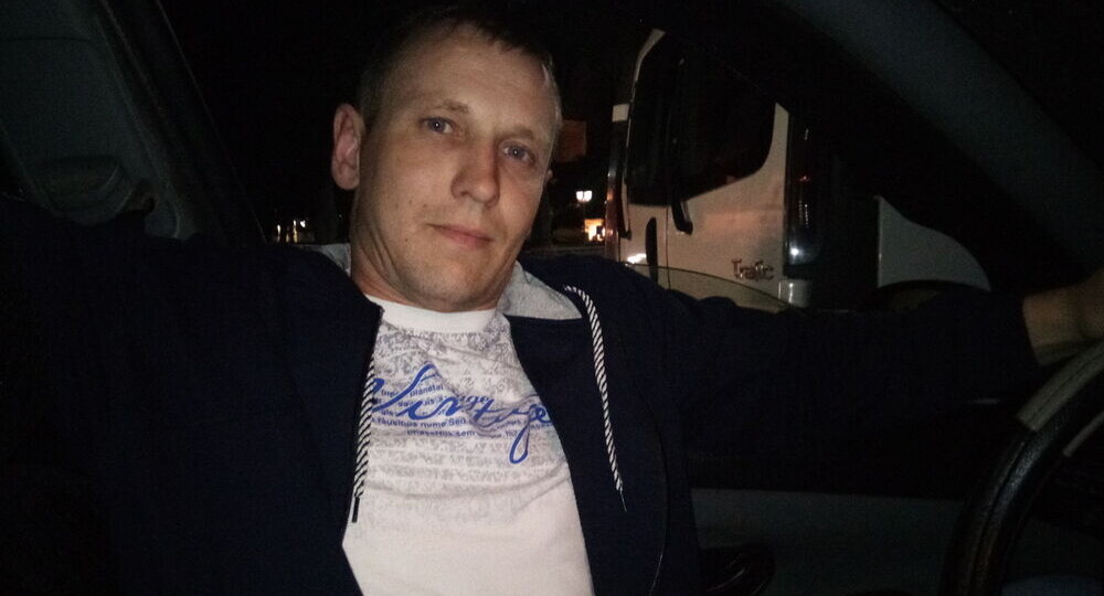 Позвала ухажера (43 лет) к гости. Через час вызвала полицию, чтобы его забрали